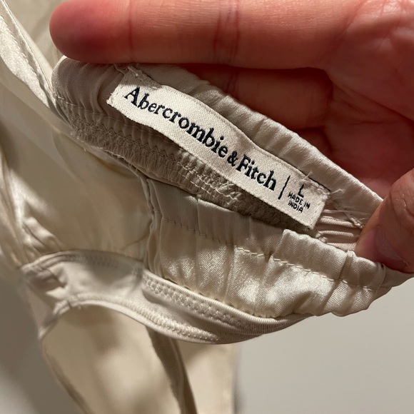 ABERCROMBIE & FITCH Bow Back Cami Bodysuit - Picture 6 of 12